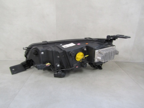 LAMPA PRZÓD DACIA SPRING RH PRAWA LED 21- 266008993R