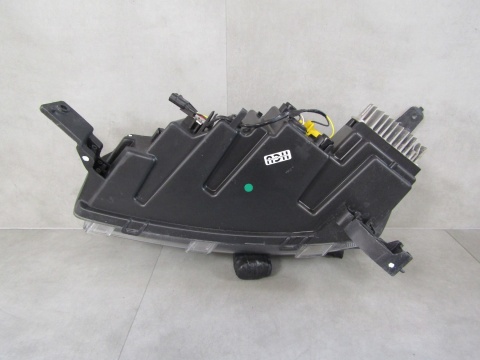 LAMPA PRZÓD DACIA SPRING RH PRAWA LED 21- 266008993R
