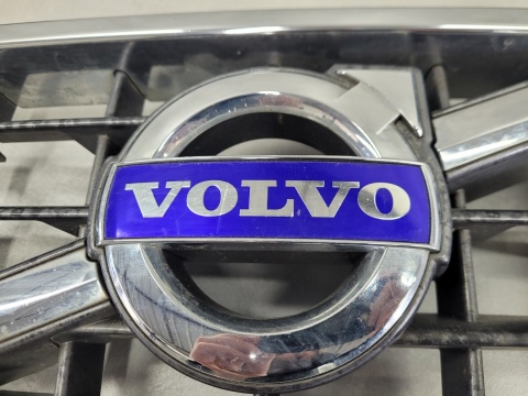 Grill atrapa zderzaka przód Volvo XC90 1 I Lift 06-14
