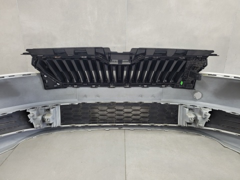 Zderzak przód przedni Skoda Fabia 3 III 6V0 Lift 18-21