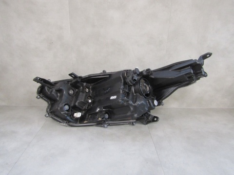 LAMPA PRZÓD TOYOTA YARIS 4 IV ZWYKŁA SOCZEWKA 20- / MAZDA 2 22- RH
