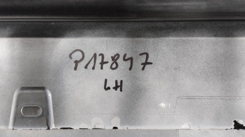 Listwa progowa lewa BMW 1 F40 2 F44 19- próg