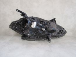 LAMPA PRZÓD SUZUKI SX4 S CROSS KSENON NIESKRĘTNY 13-16 LH 100-17735