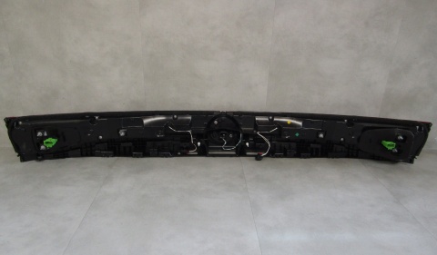 LAMPA TYLNA KLAPY BAGAŻNIKA BLENDA VW TOUAREG III LIFT 760945307E 23-