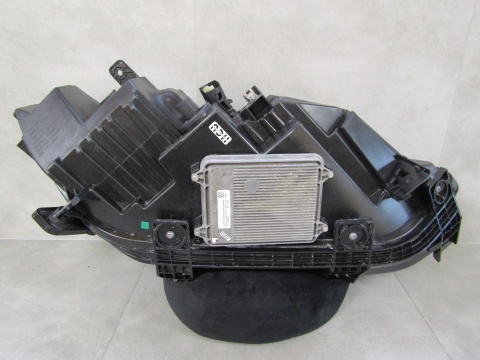 LAMPA PRZÓD TESLA X FULL LED 15- LEWA LH 103431800E