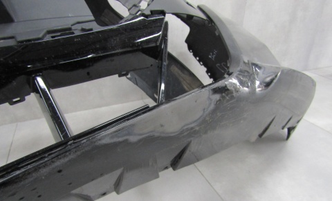 Zderzak przód przedni BMW 7 G70 M Pakiet 22-25