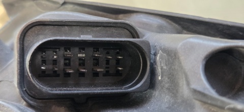 LAMPA PRZÓD VOLKSWAGEN EOS 1Q1 KSENON SKRĘTNY PRAWA RH 05-10 1Q1941752B