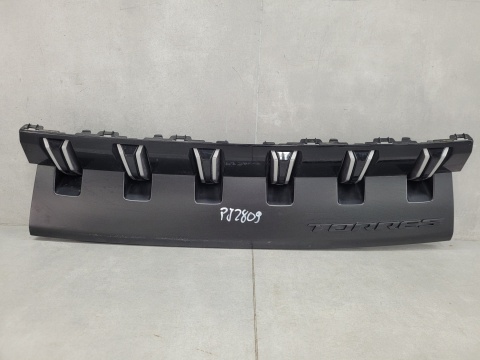 Grill atrapa maskownica zderzaka przód SsangYong Torres 23-