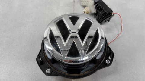Znaczek Emblemat KLAMKA klapy tylnej tył VW GOLF 7 VII 5G 12- na kamerę