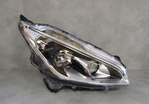LAMPA PRZÓD PEUGEOT 208 I LIFT ZWYKŁA SOCZEWKA 15-19 PRAWA RH PRAWA