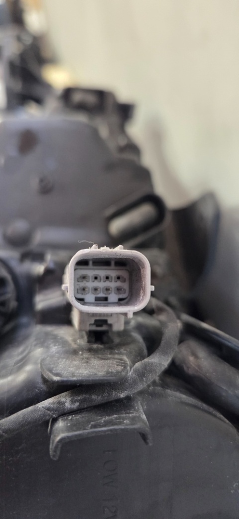 LAMPA PRZÓD MITSUBISHI OUTLANDER III 3 LIFT FULL LED 18- PRAWA RH