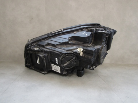 LAMPA PRZÓD MERCEDES A KLASA W176 KSENON NIESKRĘTNY 12-15 LH A1768201261KZ