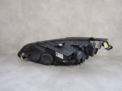 LAMPA PRZÓD VOLKSWAGEN VW GOLF 8 VIII LED 19-24 RH PRAWA 5H1941006