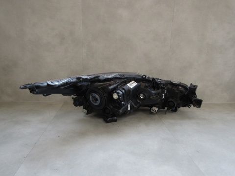 LAMPA PRZÓD TOYOTA COROLLA E21 SEDAN ZWYKŁA SOCZEWKA LH 18- 81170-02T31-00