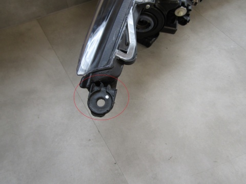 LAMPA PRZÓD TOYOTA COROLLA E21 SEDAN ZWYKŁA SOCZEWKA LH 18- 81170-02T31-00