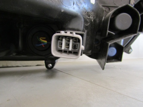 LAMPA PRZÓD TOYOTA COROLLA E21 SEDAN ZWYKŁA SOCZEWKA LH 18- 81170-02T31-00