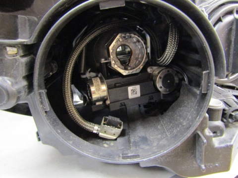 LAMPA PRZÓD MERCEDES B KLASA W246 KSENON SKRĘTNY ILS LH 11-14 A2468207761