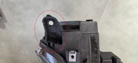 LAMPA PRZÓD PEUGEOT PARTNER IV RIFTER ZWYKŁA PRAWA RH 18-23 9816826880