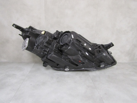 LAMPA PRZÓD FORD KUGA MK3 ZWYKŁA SOCZEWKA LH LEWA 19-24 LV4B-13W030-AK