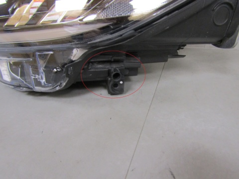 LAMPA PRZÓD FORD KUGA MK3 ZWYKŁA SOCZEWKA LH LEWA 19-24 LV4B-13W030-AK