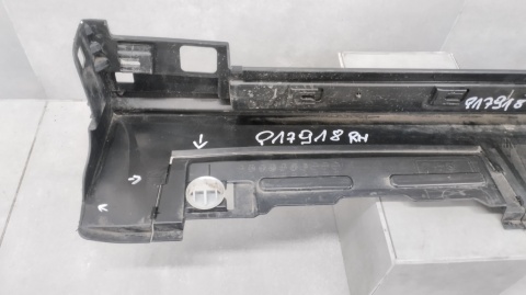 Listwa progowa prawa Mazda CX30 CX-30 19- K3006