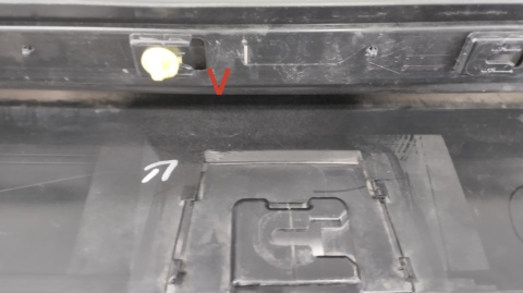 Listwa progowa prawa Mazda CX30 CX-30 19- K3006