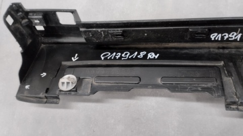 Listwa progowa prawa Mazda CX30 CX-30 19- K3006
