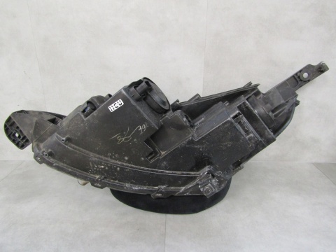 LAMPA PRZÓD PEUGEOT 2008 I ZWYKŁA SOCZEWKA RH PRAWA 9815403080 13-16