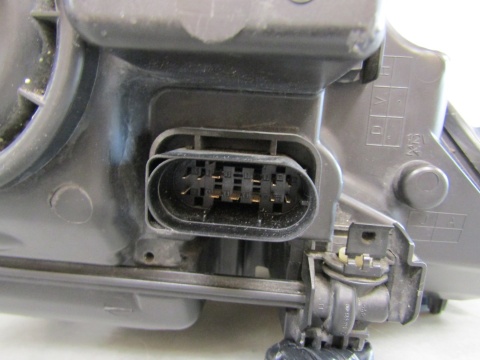 LAMPA PRZÓD MERCEDES E KLASA W212 KSENON SKRĘTNY 09-12 LH A2128205761