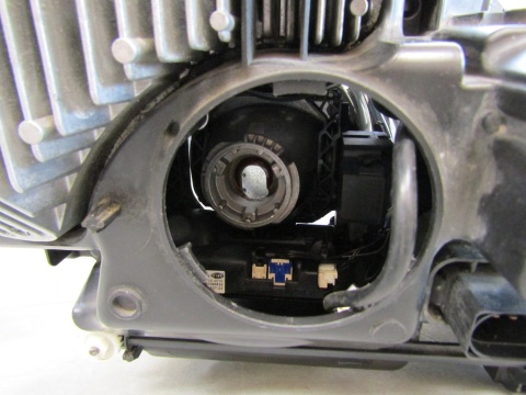 LAMPA PRZÓD MERCEDES E KLASA W212 KSENON SKRĘTNY 09-12 LH A2128205761