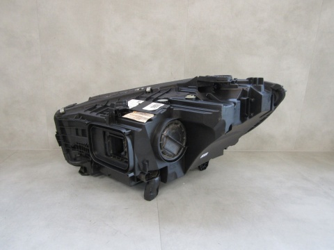 LAMPA PRZÓD MERCEDES C KLASA W206 FULL LED PERFORMANCE 21- RH A2069067203