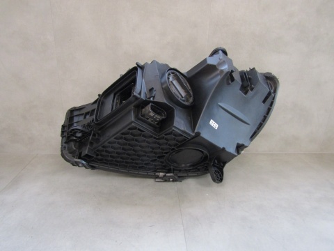 LAMPA PRZÓD MERCEDES C KLASA W206 FULL LED PERFORMANCE 21- RH A2069067203