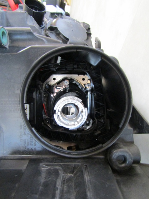 LAMPA PRZÓD LAND ROVER DISCOVERY SPORT L550 KSENON SKRĘTNY RH PRAWA 15-19 FK7213W029HF