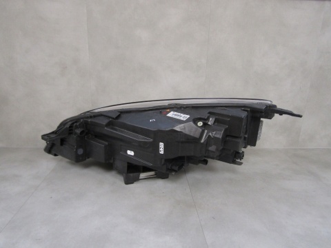 LAMPA PRZÓD FORD KUGA MK3 LED RH PRAWA 19-24 LV4B-13E014-FH