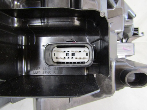 LAMPA PRZÓD FORD MUSTANG MACHE MACH-E LED BASE 20- LH LJ8B13035BG