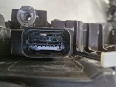 LAMPA PRZÓD BMW 1 F20 F21 ZWYKŁA PRAWA RH 11-15 7229672-08