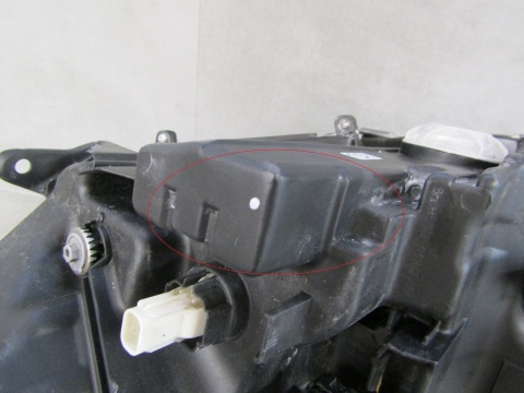 LAMPA PRZÓD TOYOTA YARIS IV GR SPORT LED 20- RH PRAWA KOITO 52-333