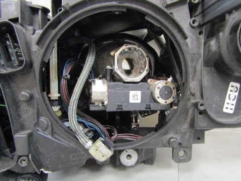 LAMPA PRZÓD BMW 4 F32 F33 F36 KSENON SKRĘTNY 13-17 RH PRAWA 7424108