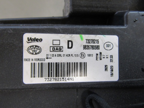 LAMPA PRZÓD TOYOTA PROACE CITY ZWYKŁA RH PRAWA19- 9835780580
