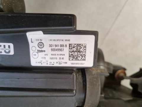LAMPA PRZÓD VOLKSWAGEN PASSAT B8 ZWYKŁA LEWA LH 14-19 3G1941005B