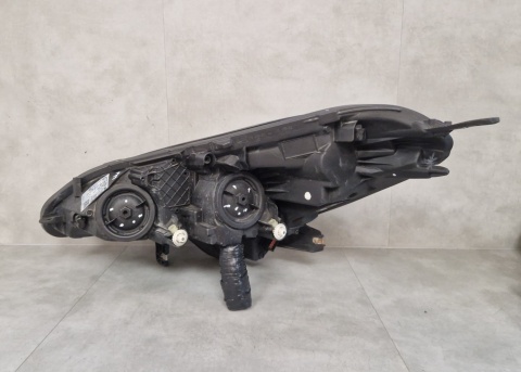 LAMPA PRZÓD OPEL CORSA E ZWYKŁA + LED PRAWA RH 14-19 13381344