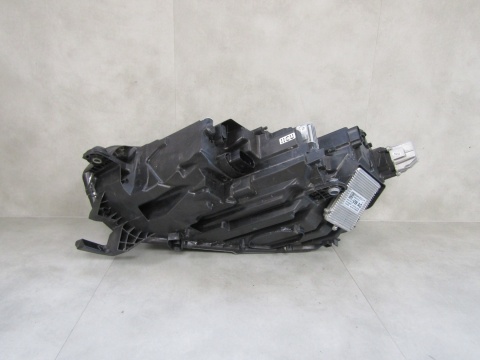 LAMPA PRZÓD SKODA OCTAVIA IV FULL LED 19-24 RH PRAWA 5E4941016B