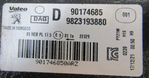 LAMPA PRZÓD PEUGEOT 208 II 2 2008 II 2 ZWYKŁA 19-23 RH PRAWA 9823193880