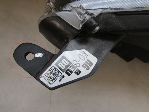 LAMPA PRZÓD TOYOTA YARIS IV LED 20- RH PRAWA
