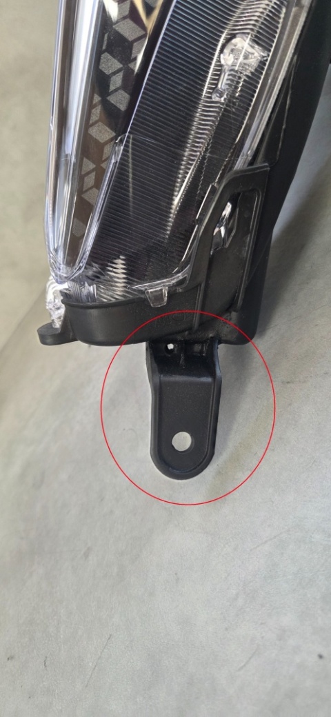 LAMPA PRZÓD TOYOTA YARIS IV 4 LED LH LEWA 20-