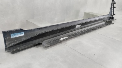 Listwa progowa lewa BMW i4 G26 BEV Electryk 20- i-4 dół listwy