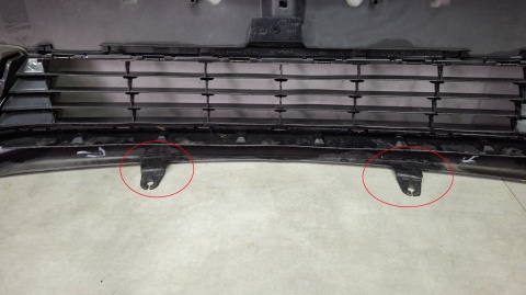 Zderzak przód przedni Toyota Auris 2 II Lift 15-18