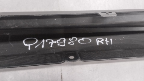 Listwa progowa prawa BMW G80 M3 20 M-3 51778084408
