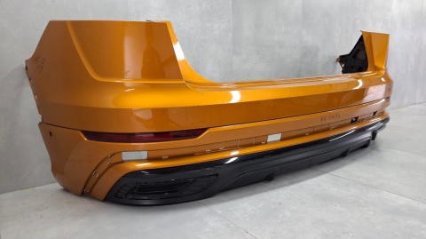 Zderzak tył tylny Audi Q8 S-Line 4M8 18-23 / + ślizg + lampki