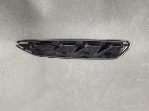 Listwa zaślepka błotnika prawa przód przedniego prawego Bmw X3 G01 X4 G02